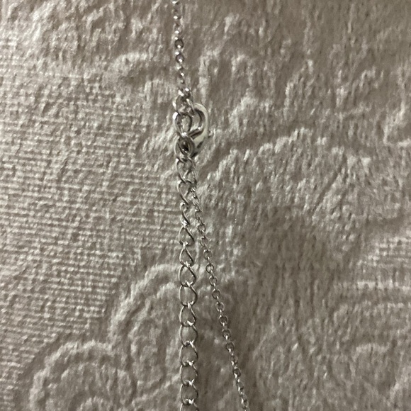Nic & Syd Silver Necklace Swarovski Crystals approx. 16”Adjustable chain clasp - Picture 6 of 12